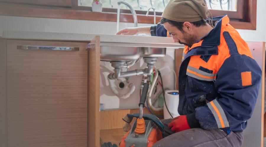 Local expert plumbing services in Breeding, KY